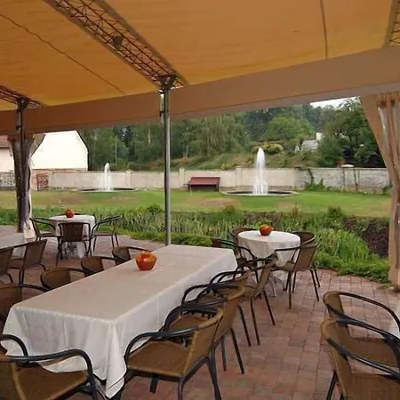 Golf Konopiste Hotel 4*