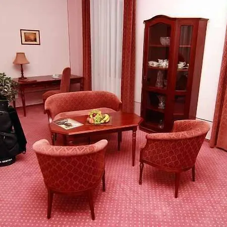 Hotel Golf Konopiste 4*