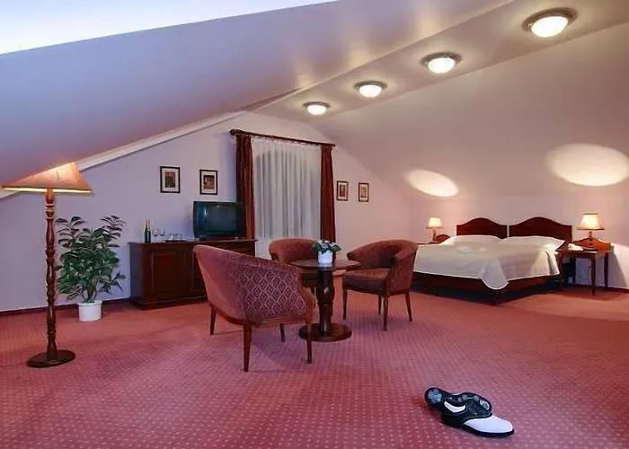 Golf Konopiste Hotel Benesov (Central Bohemian)